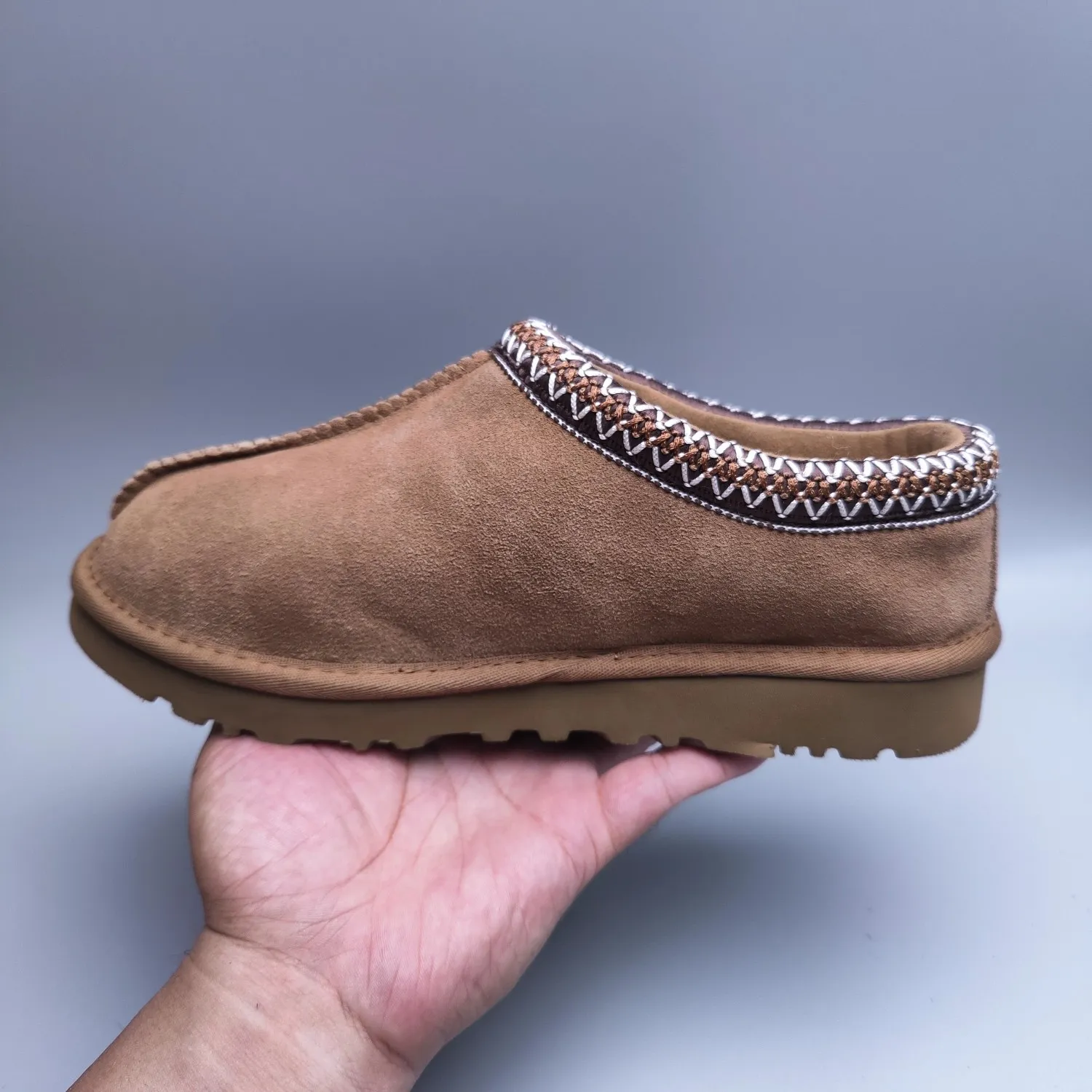 💰440 UGG sheepskin one-piece snow boots for women 5955 men's shoes 5950 one-legged home style for men and women Color: Maroon Black Sand Gray Chocolate Number: 35-45
